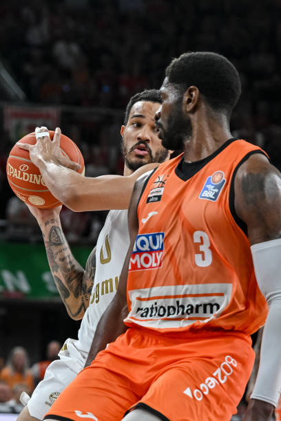 家队而言 家队而言